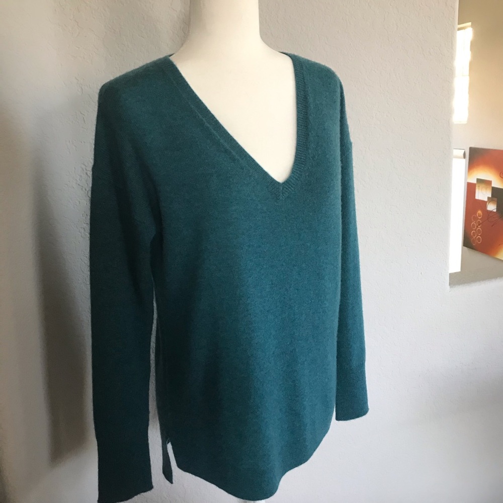 Cashmere sweater